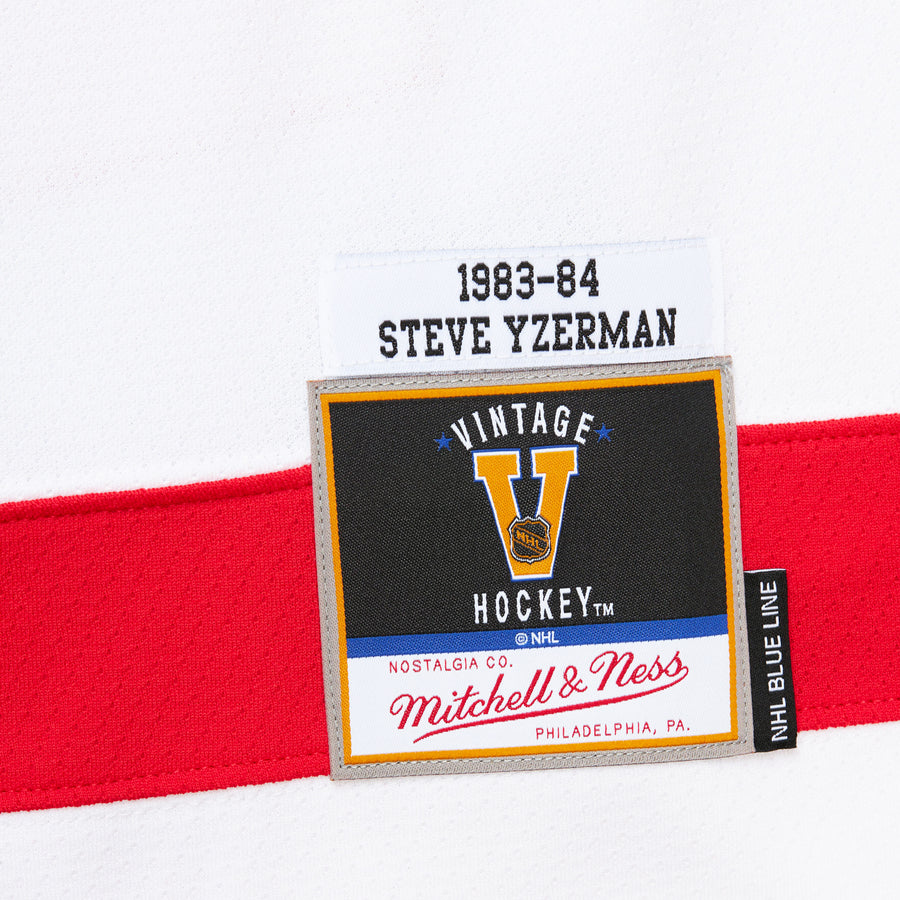Mitchell & Ness Blue Line Steve Yzerman Detroit Red Wings White 1983 Jersey