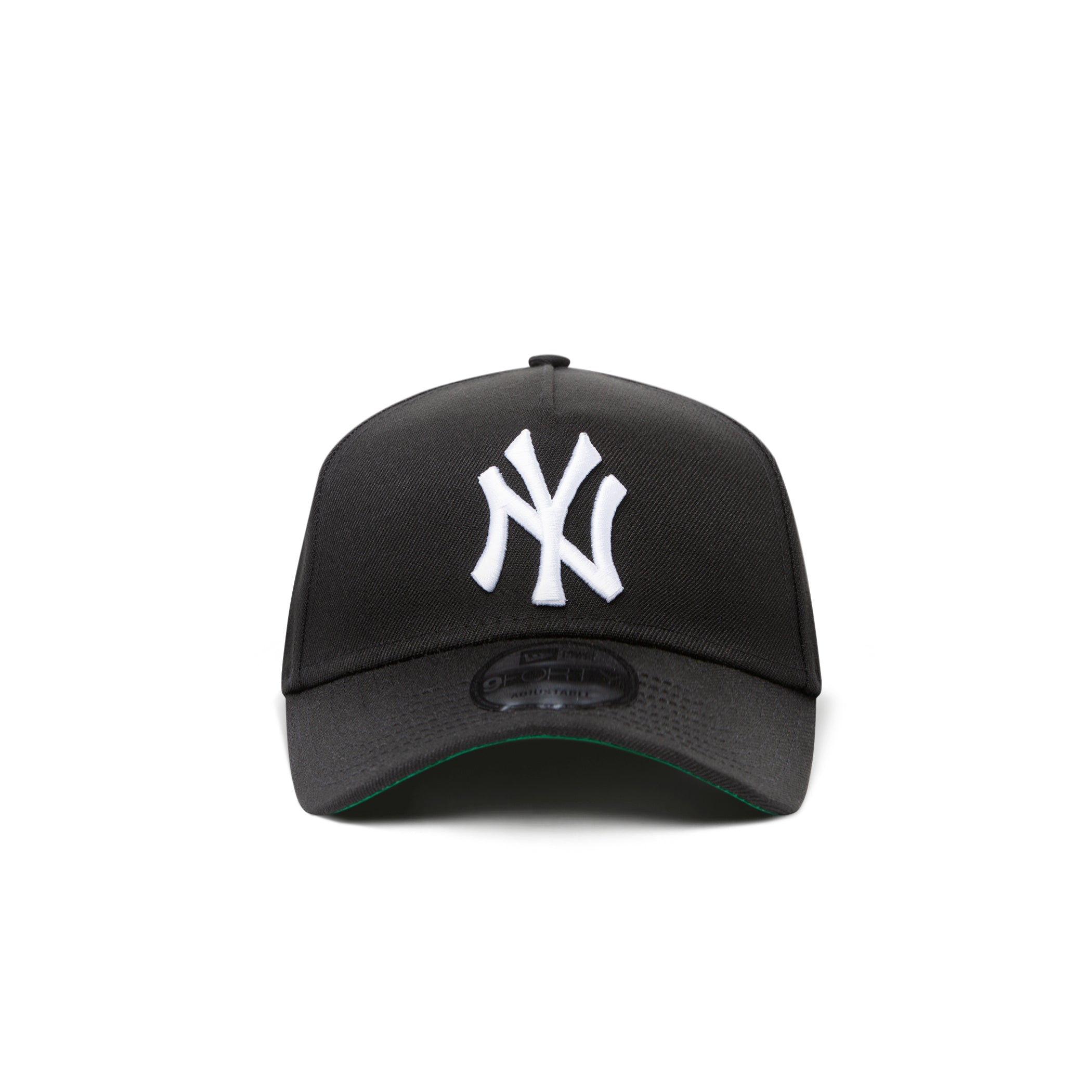 Gorra plana negra snapback 9FIFTY Black on Black de New York Yankees MLB de  New Era