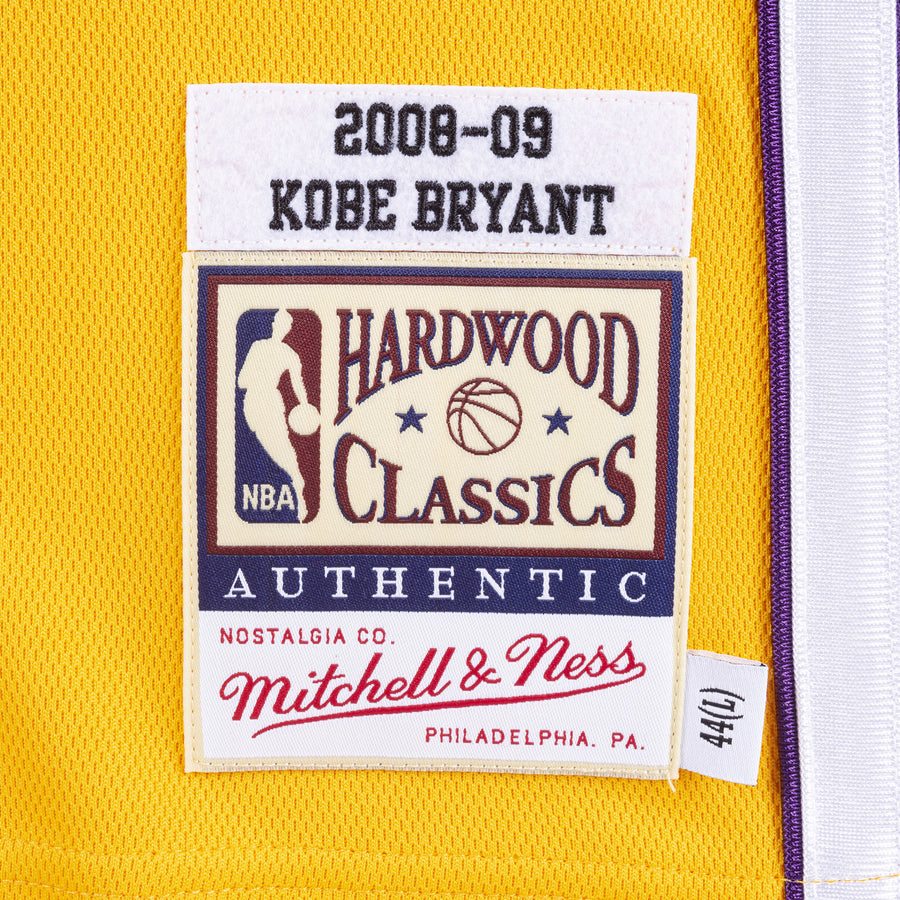 Mitchell & Ness Authentic Jersey Kobe Bryant Lakers 08 Light Gold