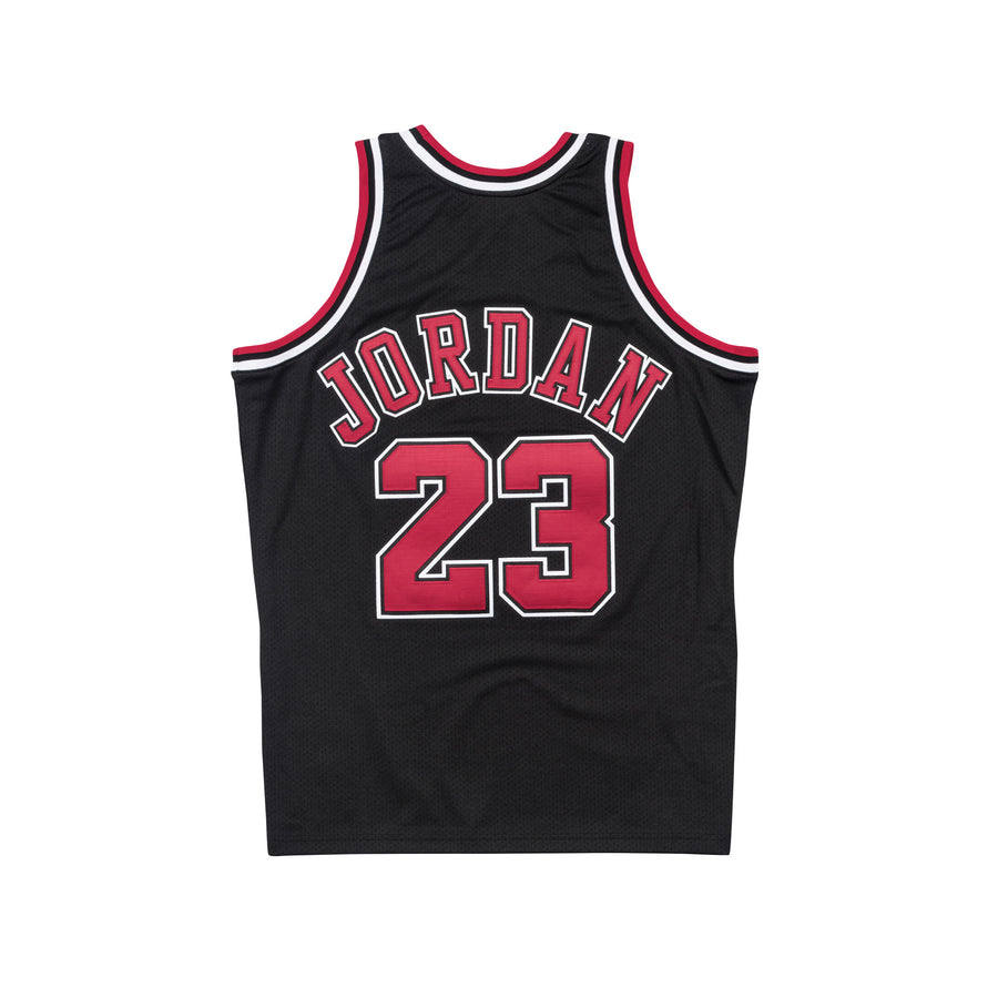 Mitchell & Ness Authentic Jersey Michael Jordan Bulls 97 Black