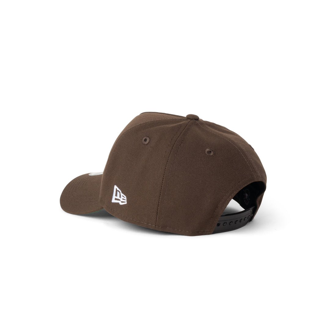 New Era Yankees Super Micro Logo 9Forty A Frame Snapback Walnut