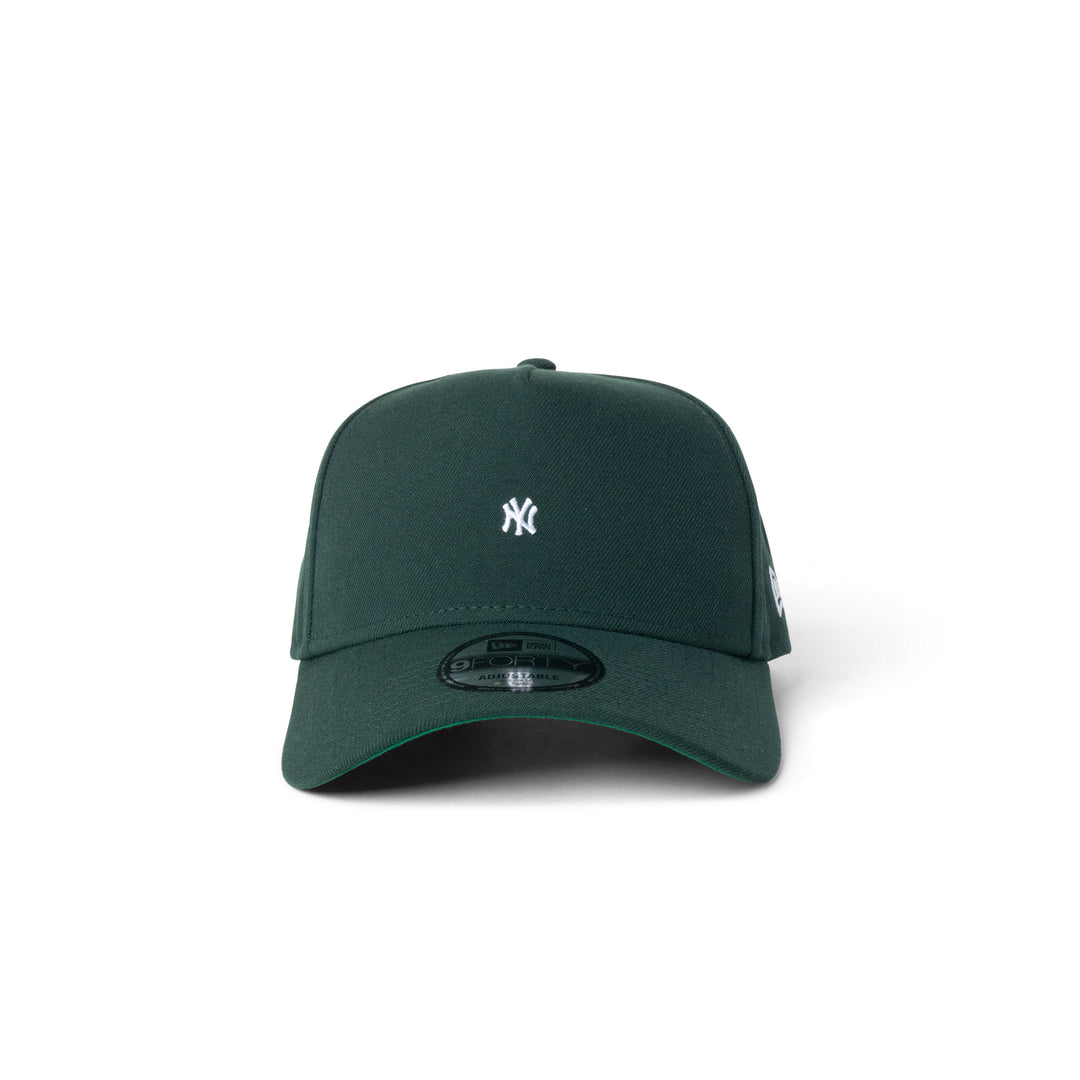 New Era Yankees Super Micro Logo 9Forty A Frame Snapback Dark Green