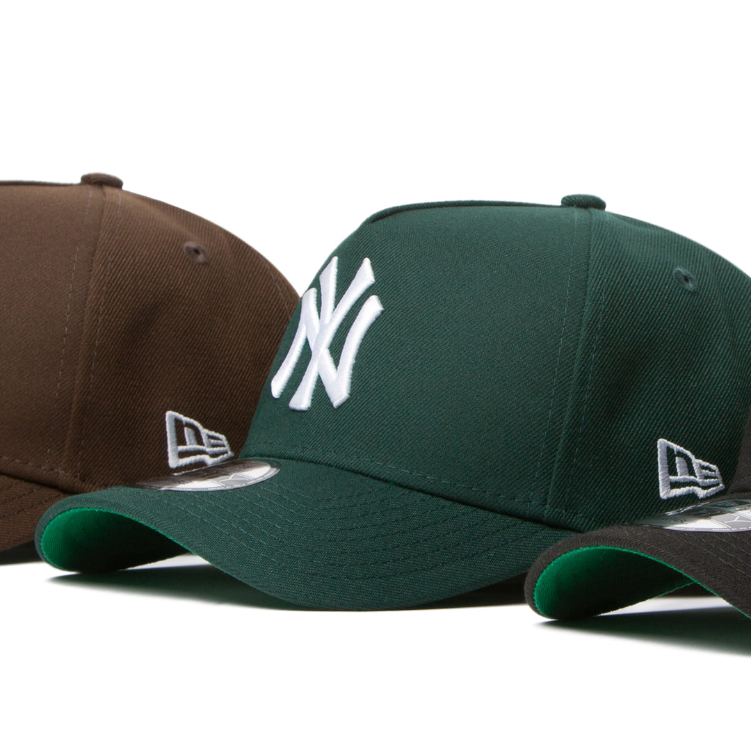 Gorra New Era Color Verde Pastel New York Yankees Metallic Logo Mlb 9forty  Ajustable Para Mujer